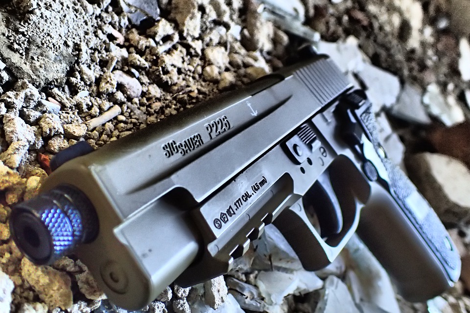 Adolescente cai em armadilha de traficantes e leva 6 tiros em Manaus