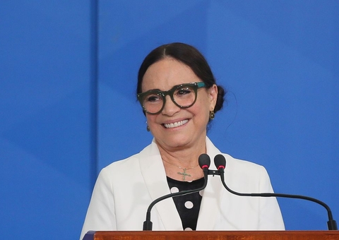 Regina Duarte diz ficar 'emocionada' com protestos de bolsonaristas 