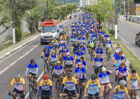 ‘Pedala Tour’ reúne mais de 1,6 mil ciclistas em Manaus