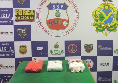 Cerca de 5kg de drogas são apreendidos em barco no Amazonas