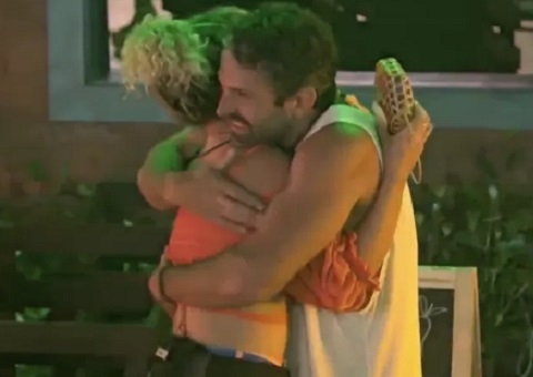 Iran se declara para Babi: 'Você é parceira pra c*ralho!'