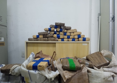 PF apreende 131kg de drogas, avaliados em R$ 1,9 milhões, no Amazonas