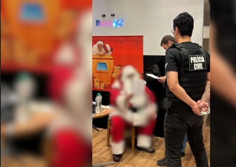 Papai Noel é preso em shopping suspeito de abusar de crianças