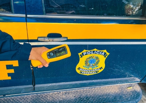 Motoristas bêbados são presos após caírem em blitz da PRF no Amazonas 