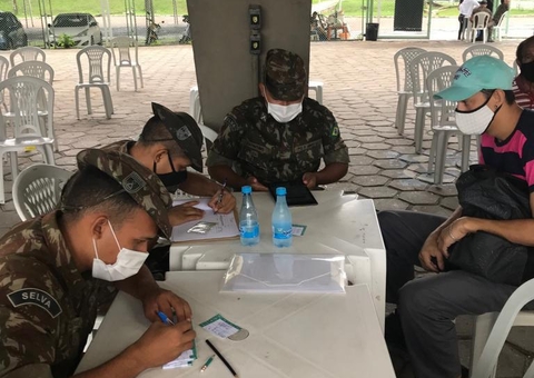 Exército oferta documentos e serviços de saúde gratuitos na Ponta Negra neste domingo 
