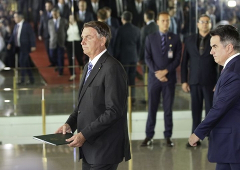 TSE aceita pedido para investigar Bolsonaro por abuso de poder 