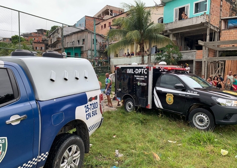 Homem é morto a tiros e facadas e arrastado por mais de 500 metros em Manaus