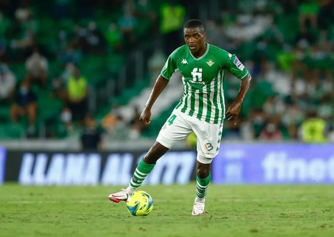 Perto do Flamengo, William Carvalho é investigado por abuso sexual; ele nega