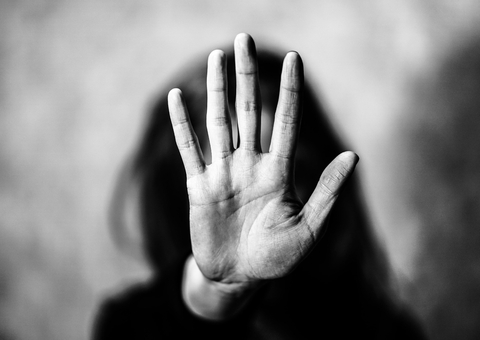 Hapvida lança canal para clientes denunciarem violência doméstica