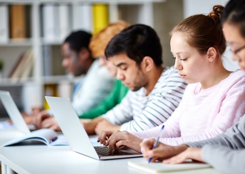 Escolas terão apoio técnico e financeiro para implantarem Novo Ensino Médio