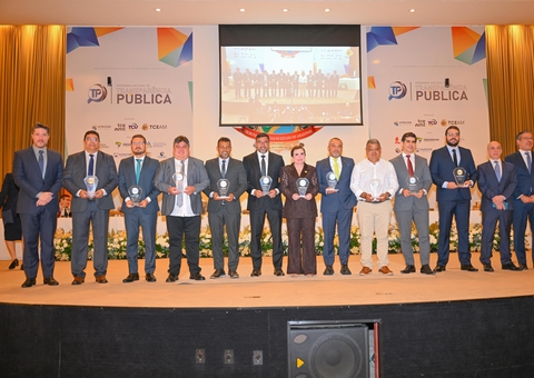 CMM recebe Selo Prata de Transparência em solenidade do TCE-AM