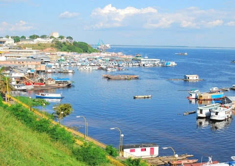 Rio Negro deve atingir cota de cheia severa na orla de Manaus nesta sexta