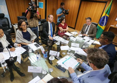 Governo estuda criar disque denúncia contra violência nas escolas