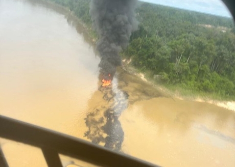 Operação Terra Viva: PF destrói dragas em garimpos ilegais no Amazonas 