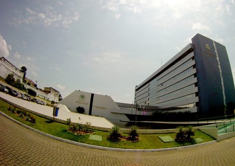 Projeto que autoriza compra de vacinas para Covid entra em pauta na Aleam