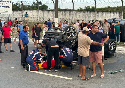 Grave acidente deixa dois mortos e quatro feridos na Avenida do Turismo