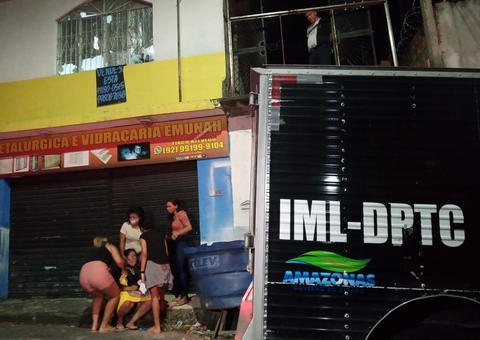 Sem roupas, mulher é encontrada morta dentro de casa em Manaus