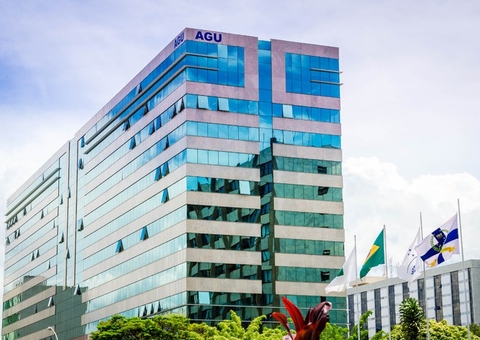 AGU pede anulação de lei do Amazonas que proíbe crianças nas paradas LGBT+