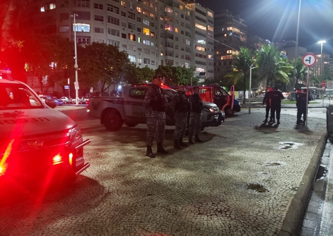 Quatro pessoas são esfaqueadas durante arrastão no Réveillon em Copacabana