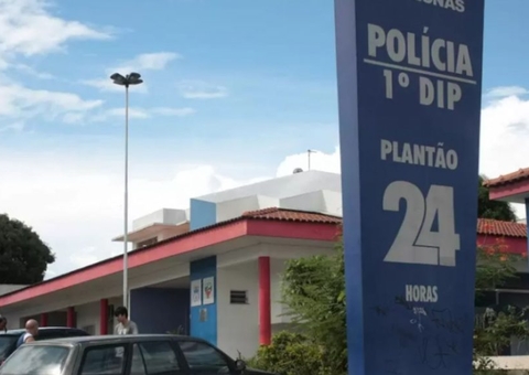 Foragido por falsificação é preso enquanto dava 'rolê' de moto em Manaus