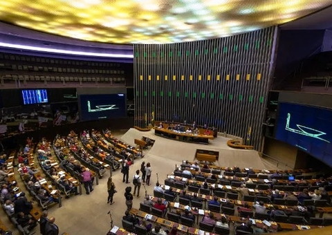 Câmara pode votar hoje reforma tributária e MP que eleva arrecadação