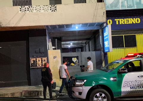 Pistoleiros invadem vila e executam homem com tiros na cabeça no Parque 10