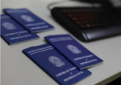 Sine Manaus divulga mais de 300 vagas de emprego para quarta-feira