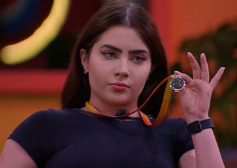 Jade diz que arrogância era armadura e fala do sonho de ser atriz