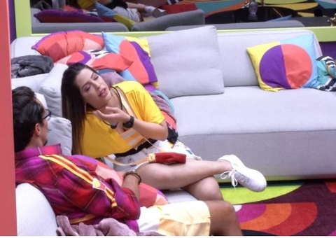 Laís especula contragolpe em amigos de Arthur: 'para ele sentir'