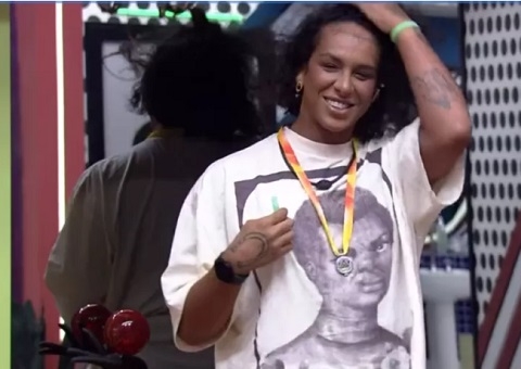 Lina comemora liderança após 17 horas de prova de resistência