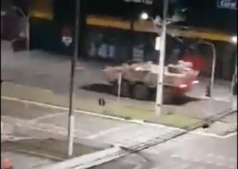 Tanques do Exército circulam em ruas de Guarapuava após ataques de criminosos