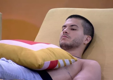 Arthur dá palpite sobre último paredão do BBB22: 'Acho que sou eu'