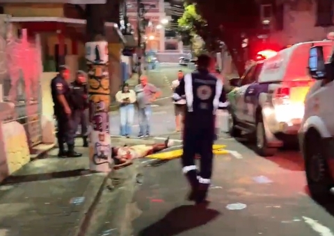 Homem é agredido e esfaqueado durante assalto em Manaus