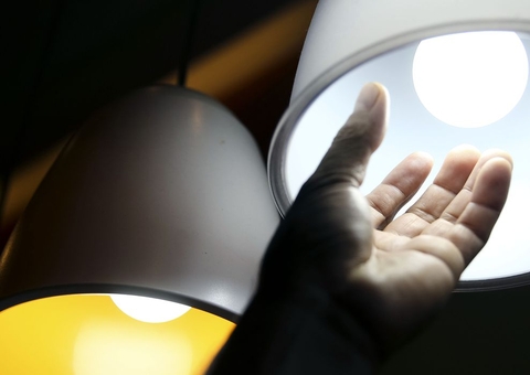 Aneel anuncia bandeira verde na conta de luz em maio