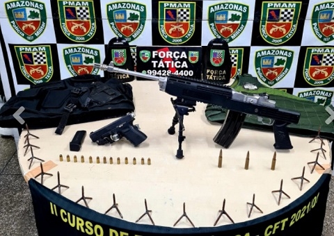 Em menos de 24h, polícia tira de circulação fuzil, explosivos e drogas em Manaus 