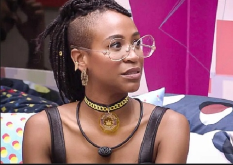 Karol Conká descarta participação em A Fazenda: 'muita baixaria'