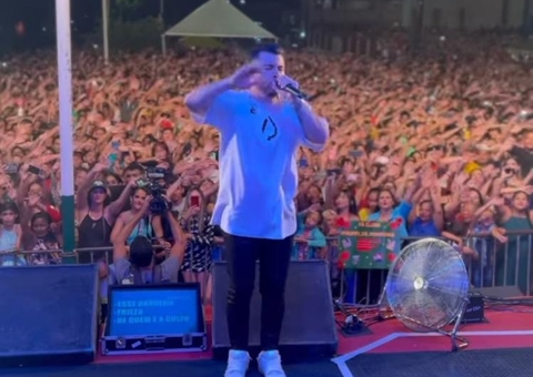 Murilo Huff leva multidão durante show no aniversário de Humaitá, no Amazonas