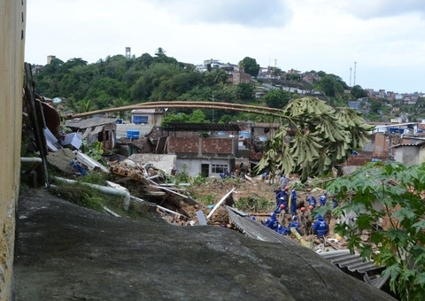 Sobe para 84 o número de mortes causado pelas chuvas em Pernambuco