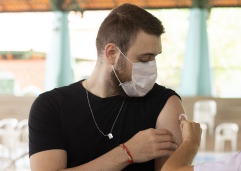 Mais de 50 pontos de vacinação contra Covid-19 estarão disponíveis a partir de hoje em Manaus