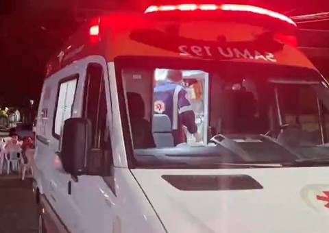 Explosão em banca de kikão deixa homem gravemente ferido no Centro de Manaus