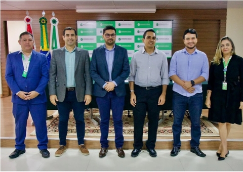 Mais 3 aprovados em concurso são empossados na Defensoria do Amazonas