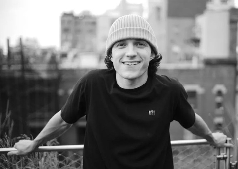 Tom Holland, ator de Homem-Aranha, decide se afastar das redes sociais