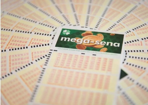 Mega-Sena pode pagar hoje R$ 14 milhões 