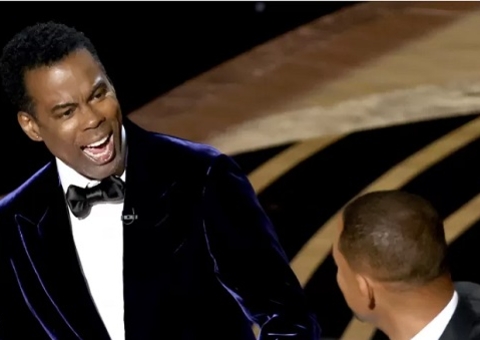 Chris Rock quebra silêncio após levar tapa de Will Smith: 'Ele arrancou sua máscara'