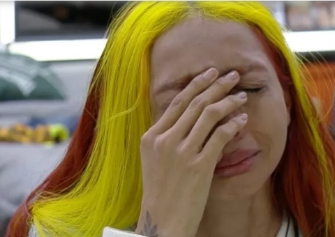 Ruivinha de Marte tem crise de choro e fala em desistir de A Fazenda