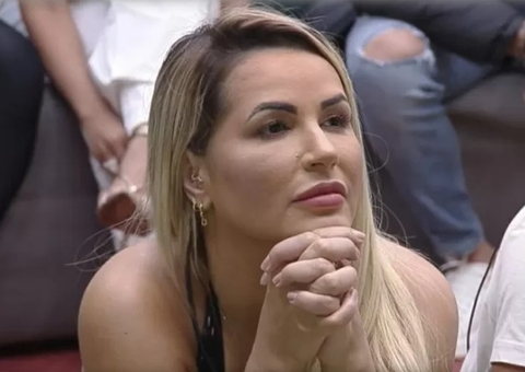 Deolane revela que namorado ofereceu dinheiro para ela não entrar em A Fazenda