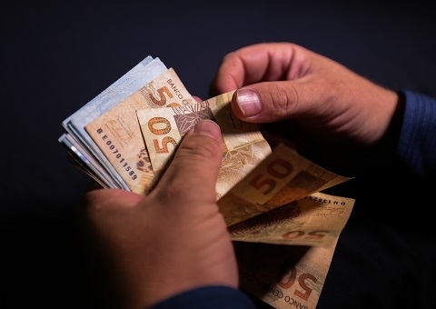 Receita abre hoje consulta ao 5º e último lote de restituição do IR