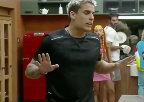 Na roça, Tiago se estressa e bate-boca com Tati: 'Posso mandar tomar no c*?