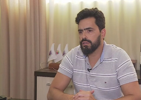 Deputado é feito refém ao ter casa invadida por criminosos