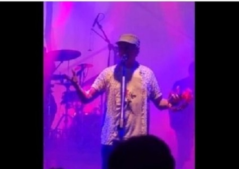 Zeca Baleiro interrompe show para dar bronca em bolsonarista contra Lei Rouanet; vídeo